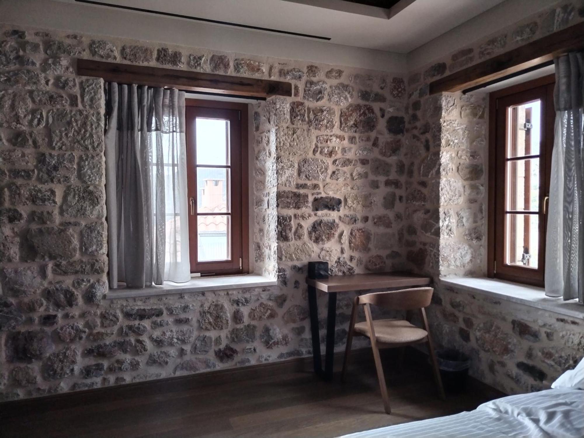 Μikri Arktos Boutique Hotel Діміцана Екстер'єр фото
